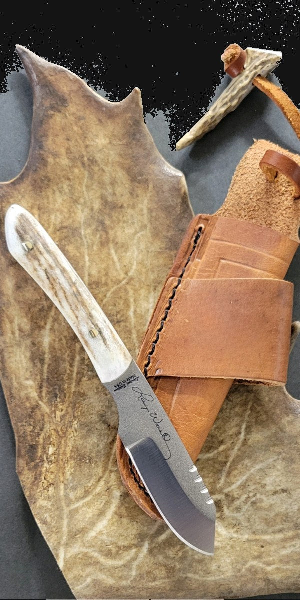 Silver Stag - Larry Wisenhuhn  White Tail skinner.